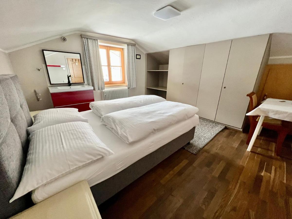 Lech Hostel Kültér fotó