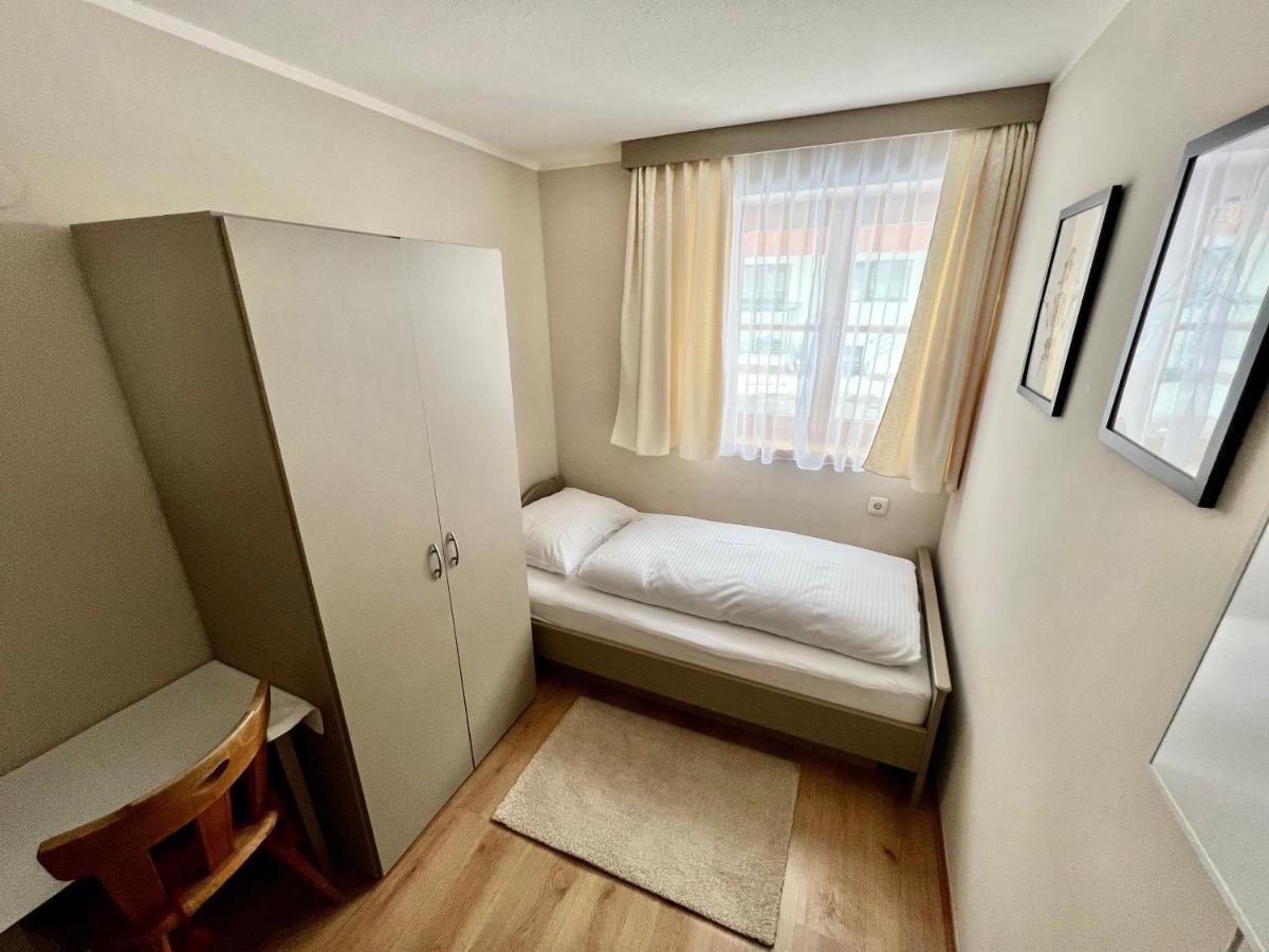 Lech Hostel Kültér fotó